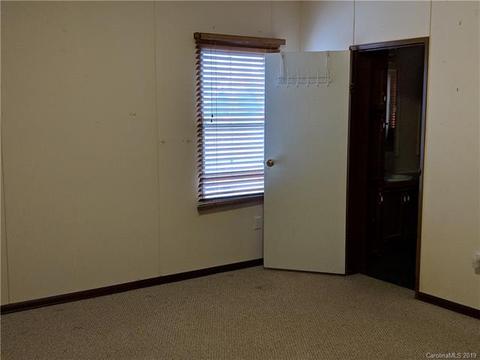 204 Beaverdam Loop Rd, Candler, NC 28715 photo 19