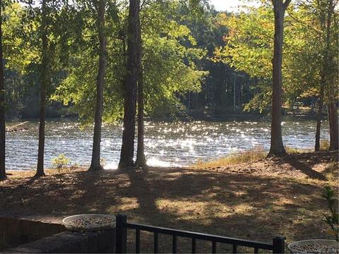 779 Peninsula Dr, Davidson, NC 28036 photo 1