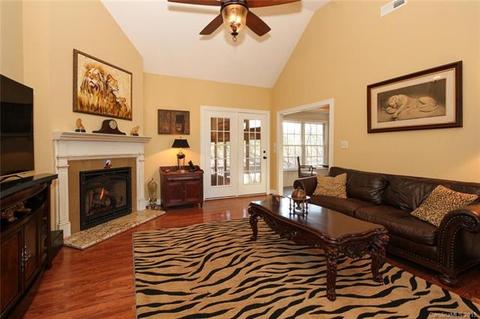 2041 Fox Hunt Dr, Monroe, NC 28110 photo 4