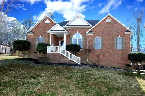 2041 Fox Hunt Dr, Monroe, NC 28110 photo 1