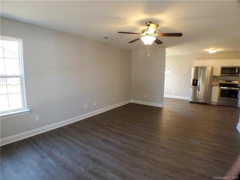 418 Coach St, Kannapolis, NC 28083 photo 4