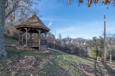11 Mountainview Dr, Canton, NC 28716 photo 2