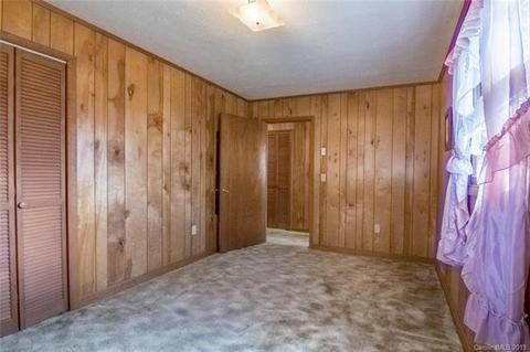 11 Mountainview Dr, Canton, NC 28716 photo 19
