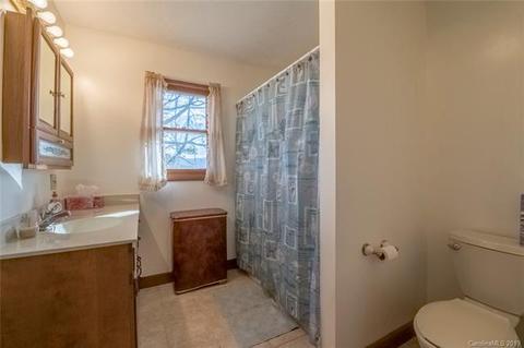 11 Mountainview Dr, Canton, NC 28716 photo 21
