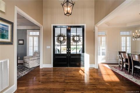 18532 Rollingdale Ln, Davidson, NC 28036 photo 2