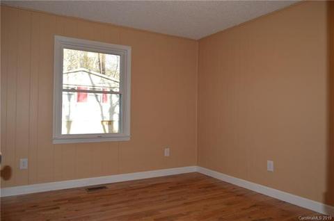 49 Markley Dr, Flat Rock, NC 28731 photo 7