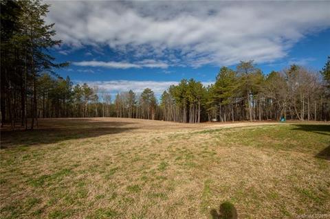 283 Currence Rd, Clover, SC 29710 photo 6