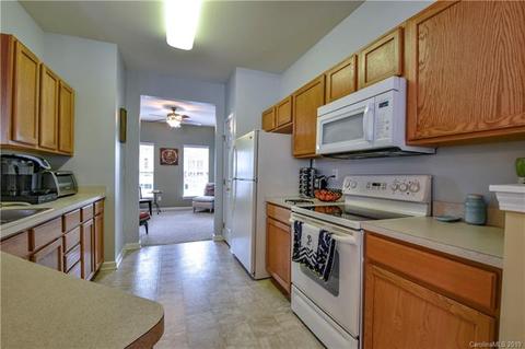 7944 Mariners Pointe Cir, Denver, NC 28037 photo 6