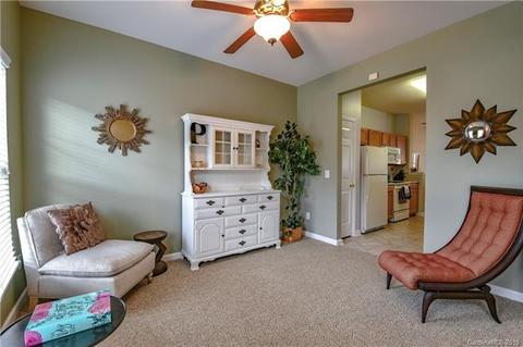 7944 Mariners Pointe Cir, Denver, NC 28037 photo 3