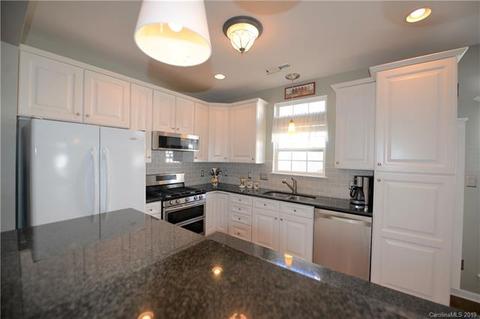 20140 Amy Lee Dr, Cornelius, NC 28031 photo 17
