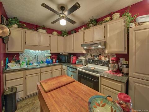78 Walker St, Clyde, NC 28721 photo 10