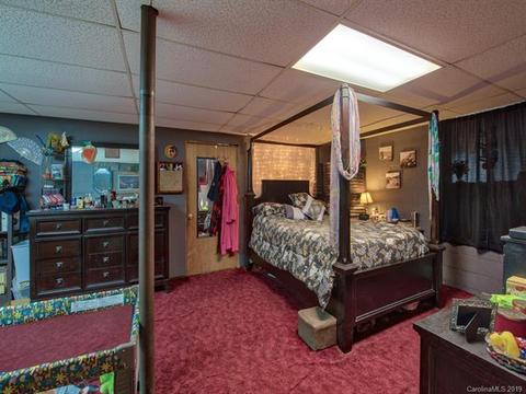 78 Walker St, Clyde, NC 28721 photo 22