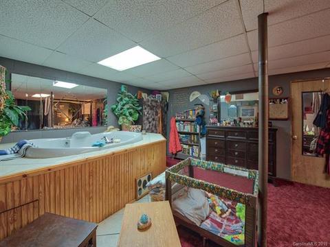 78 Walker St, Clyde, NC 28721 photo 24