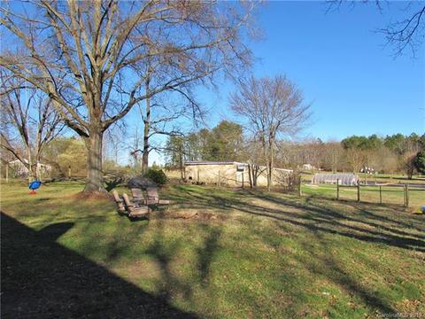 2204 Barr Rd, Concord, NC 28027 photo 2
