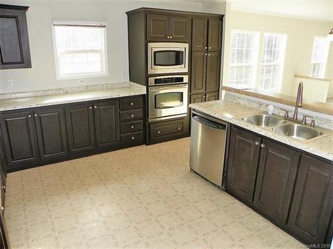 2001 Silver Creek Rd, Mill Spring, NC 28756 photo 15