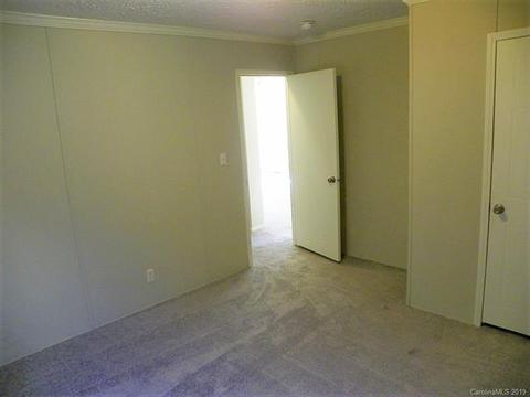 2001 Silver Creek Rd, Mill Spring, NC 28756 photo 25