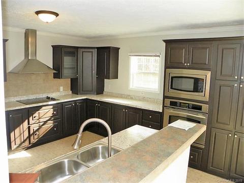 2001 Silver Creek Rd, Mill Spring, NC 28756 photo 14