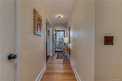811 Carolina Dr, Tryon, NC 28782 photo 4