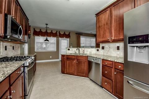 9706 Cadman Ct, Cornelius, NC 28031 photo 12