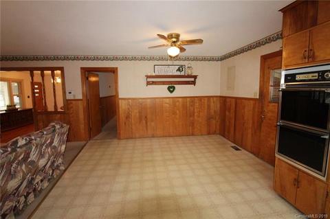 604 Mauney Rd, Stanley, NC 28164 photo 9