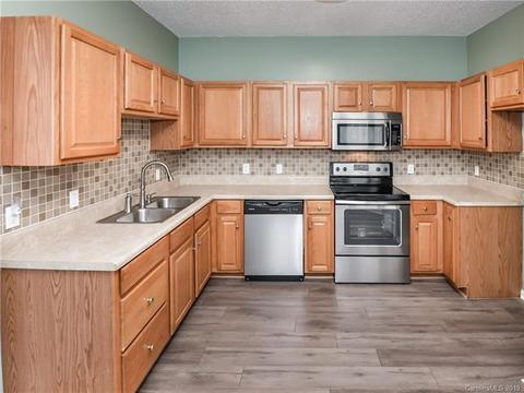 2002 Barkley Cir, Monroe, NC 28112 photo 11