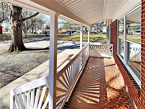 402 Riggins St, Monroe, NC 28110 photo 3