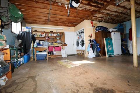1001 Tangle Dr, Hickory, NC 28602 photo 24