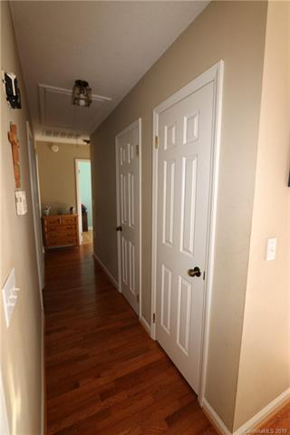1001 Tangle Dr, Hickory, NC 28602 photo 10