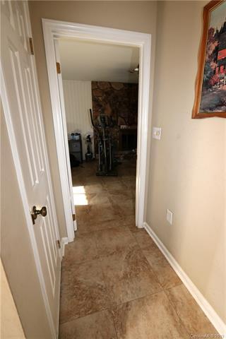 1001 Tangle Dr, Hickory, NC 28602 photo 21