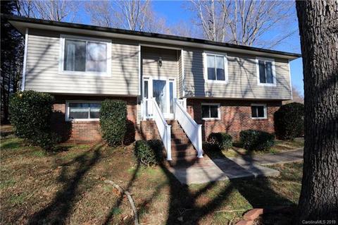 1001 Tangle Dr, Hickory, NC 28602 photo 3