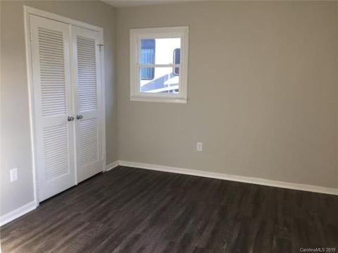 6242 Mcbride St, Charlotte, NC 28215 photo 9