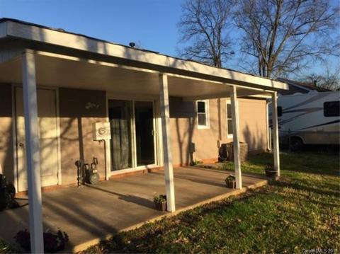 6242 Mcbride St, Charlotte, NC 28215 photo 2