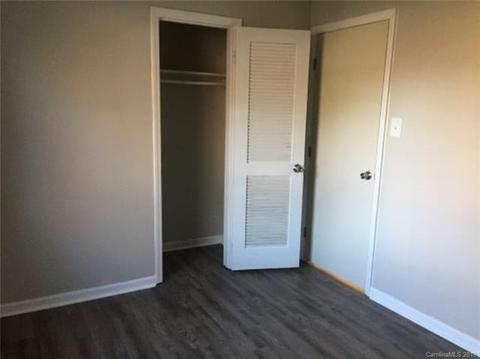 6242 Mcbride St, Charlotte, NC 28215 photo 10