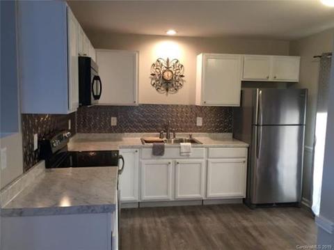 6242 Mcbride St, Charlotte, NC 28215 photo 3