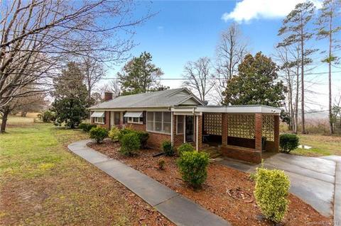 374 Hemlock Rd, Cleveland, NC 27013 photo 1