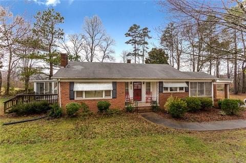 374 Hemlock Rd, Cleveland, NC 27013 photo 3