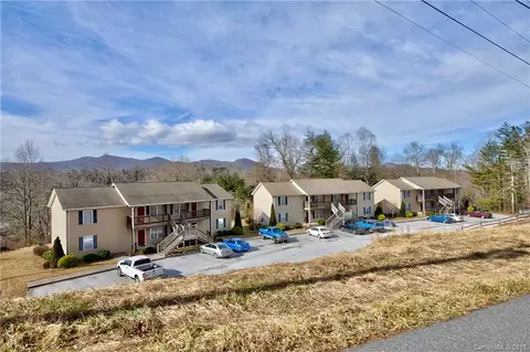 202 Overlook Dr, Spruce Pine, NC 28777 photo 18