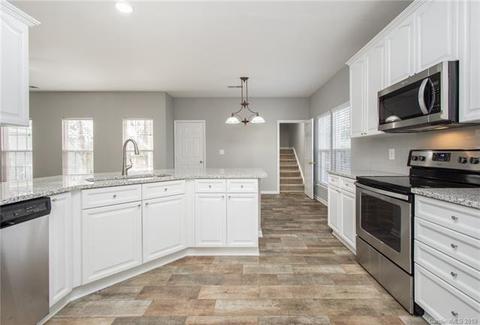 10245 Meadow Crossing Ln, Cornelius, NC 28031 photo 2