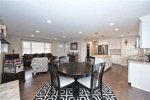 2301 Kimway Dr, Matthews, NC 28105 photo 9
