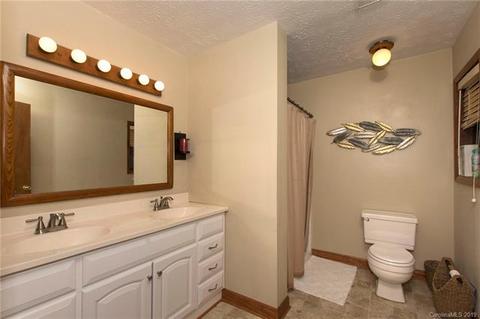80 Pinecrest Rd, Mars Hill, NC 28754 photo 10