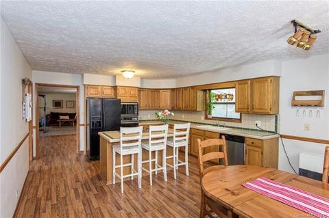 80 Pinecrest Rd, Mars Hill, NC 28754 photo 4