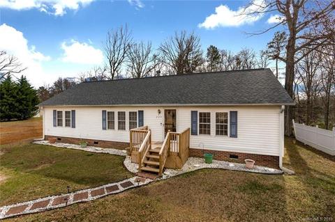 2577 12th Ave, Hickory, NC 28602 photo 2