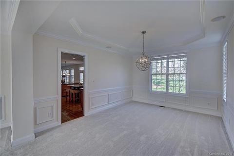 402 Castlestone Ln, Matthews, NC 28104 photo 6