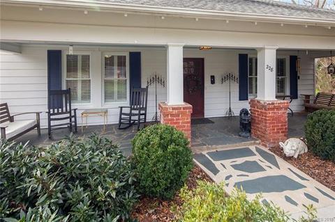 228 Walnut St, Davidson, NC 28036 photo 2
