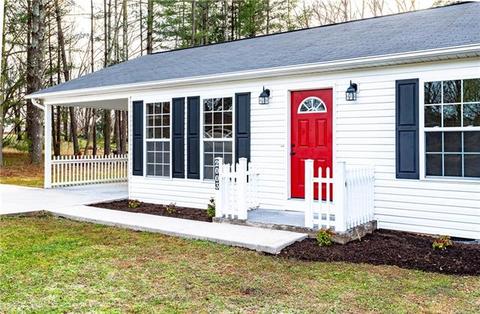 2003 Echo Dr, Newton, NC 28658 photo 4