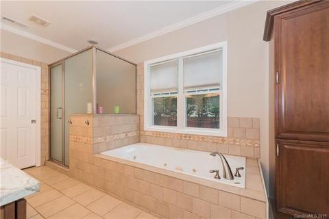 628 Walnut Point Dr, Matthews, NC 28105 photo 6