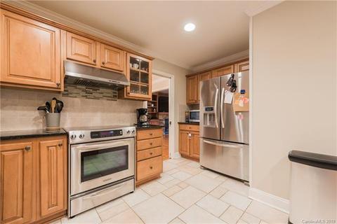 628 Walnut Point Dr, Matthews, NC 28105 photo 18