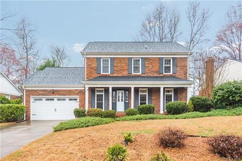 628 Walnut Point Dr, Matthews, NC 28105 photo 1