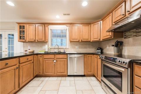 628 Walnut Point Dr, Matthews, NC 28105 photo 16
