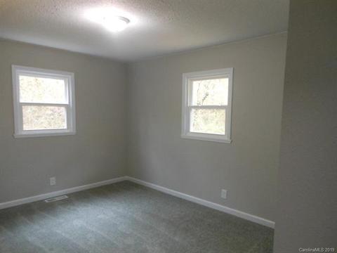 425 Isom St, Lancaster, SC 29720 photo 8